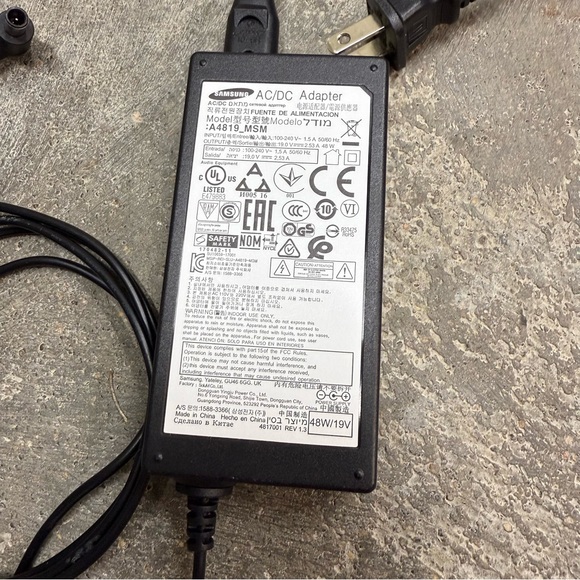 Samsung 19V Power Adapter TV Monitor OEM - Picture 3 of 5